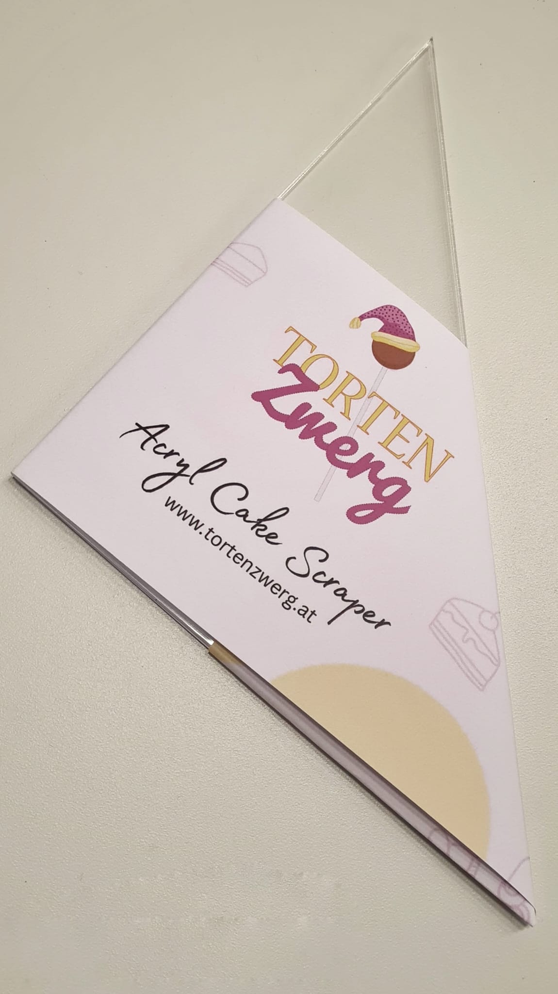 Cake_Scraper_Tortenzwerg_vorne